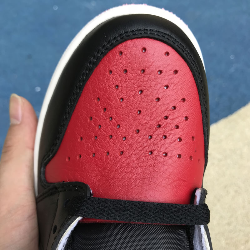 Air Jordan 1 Bred Toe Womens GS "Red And Black Jordans Shoes" 575441-610 In Hand Head Air Jordan 1 Bred Toe Womens GS "Red And Black Jordans Shoes" 575441-610 In Hand Head