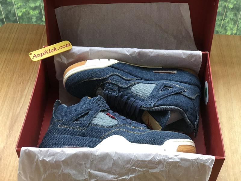 Levi's x Air Jordan 4 'Blue Denim' For Sale Levi's x Air Jordan 4 'Blue Denim' For Sale
