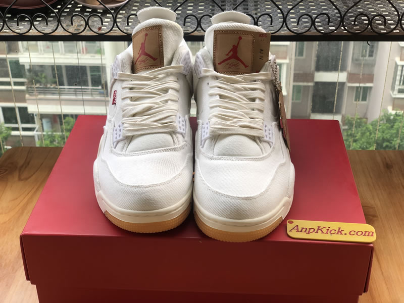 Levi's x Air Jordan 4 Retro 'White Denim' For Sale Ahead Images Levi's x Air Jordan 4 Retro 'White Denim' For Sale Ahead Images