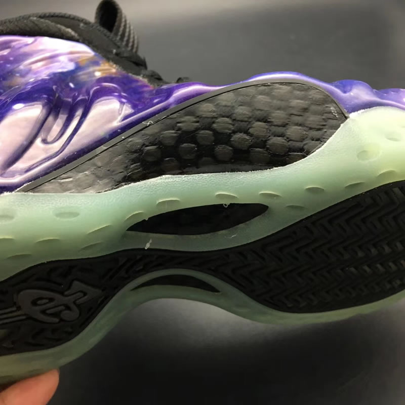 Nike Air Foamposite One NRG Galaxy In-Hand Side Outsole Image 521286-800 Nike Air Foamposite One NRG Galaxy In-Hand Side Outsole Image 521286-800