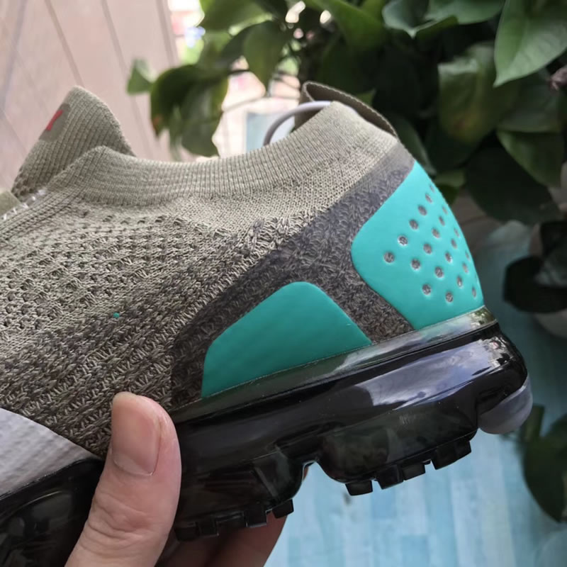 Nike Air Vapormax Moc 2 'Neutral Olive' AH7006-200 Heel Details Actural Image Nike Air Vapormax Moc 2 'Neutral Olive' AH7006-200 Heel Details Actural Image